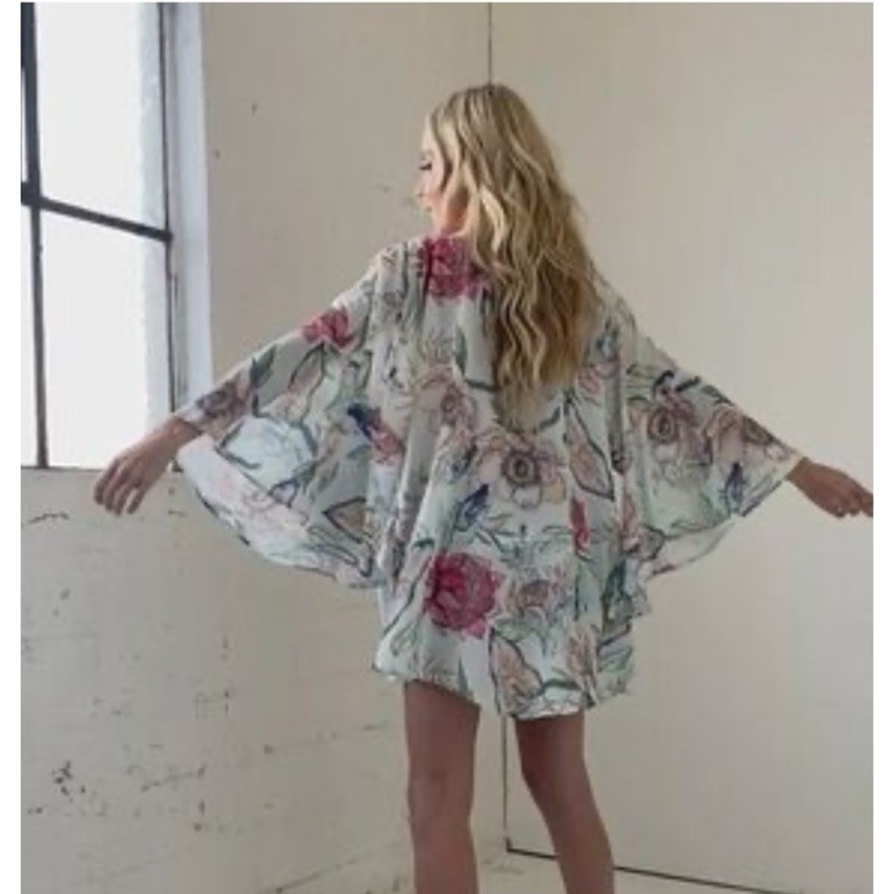 Sukiso Botanical Short Bell Sleeves Swim Cover Up Size L/ XL Beach Fairy Floral
